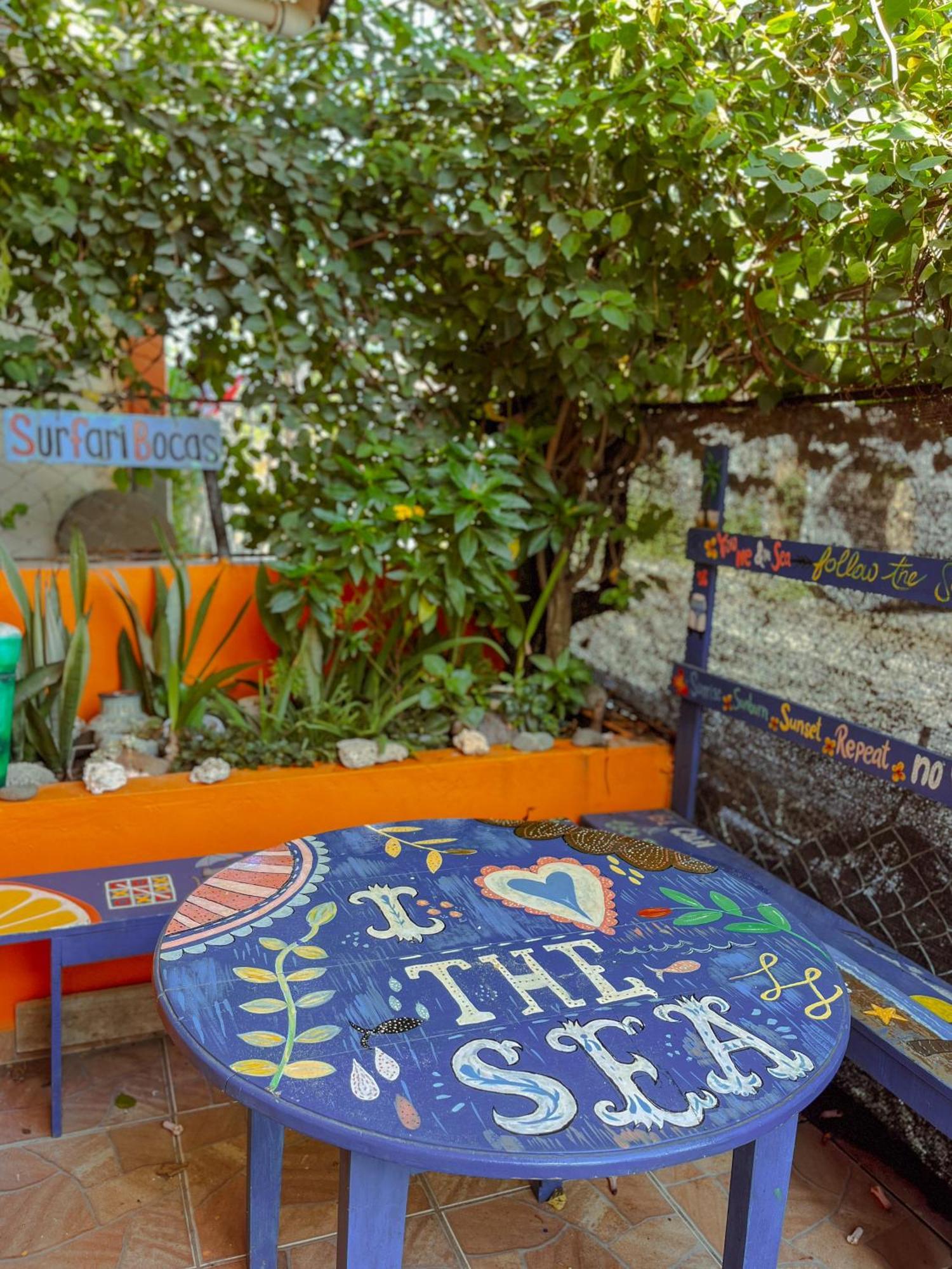 Surfari Bocas Hostel Bocas del Toro Exterior photo